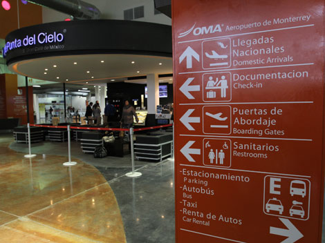 Aeropuerto Internacional Mariano Escobedo
