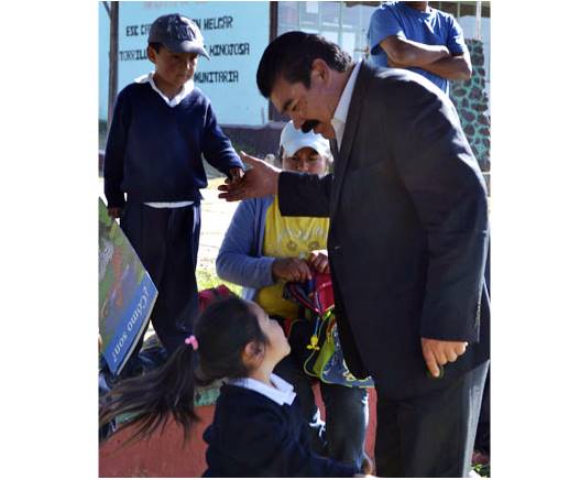 Se puso en marcha la construcción de Roderas en la localidad de Huayapita y la rehabilitación de la Primaria de la comunidad El Ventorrillo.