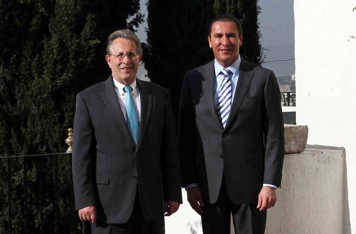 Anthony Wayne, embajador de los Estados Unidos en México y el gobernador Rafael Moreno Valle, en Casa Puebla.