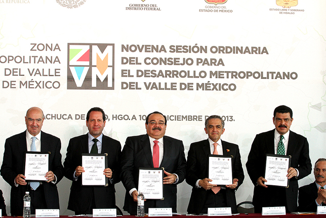 Acudió a la Novena Sesión Ordinaria del Consejo para el Desarrollo Metropolitano.