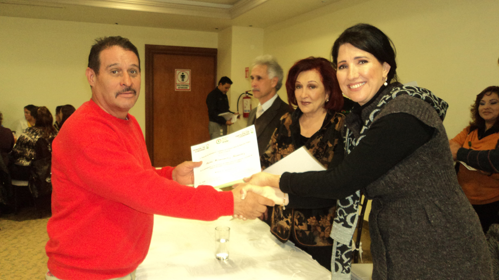 En los cursos se promueve la cultura de paz y de legalidad. 