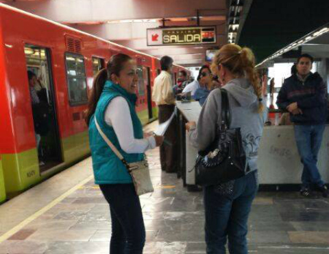 Encuesta de Gabinete de Comunicación Estratégica tuvo como resultado que 72 por ciento de las personas que viajan comúnmente en Metro aceptó el increm