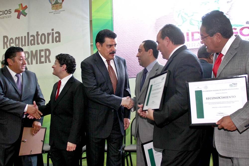 Entregan 534 certificados en Competencia Laboral de Atención al Ciudadano en el Sector Público.