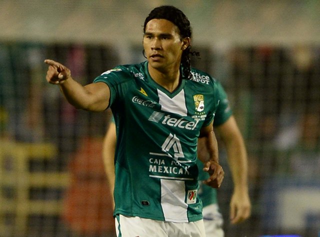 Carlos Peña, mediocampista