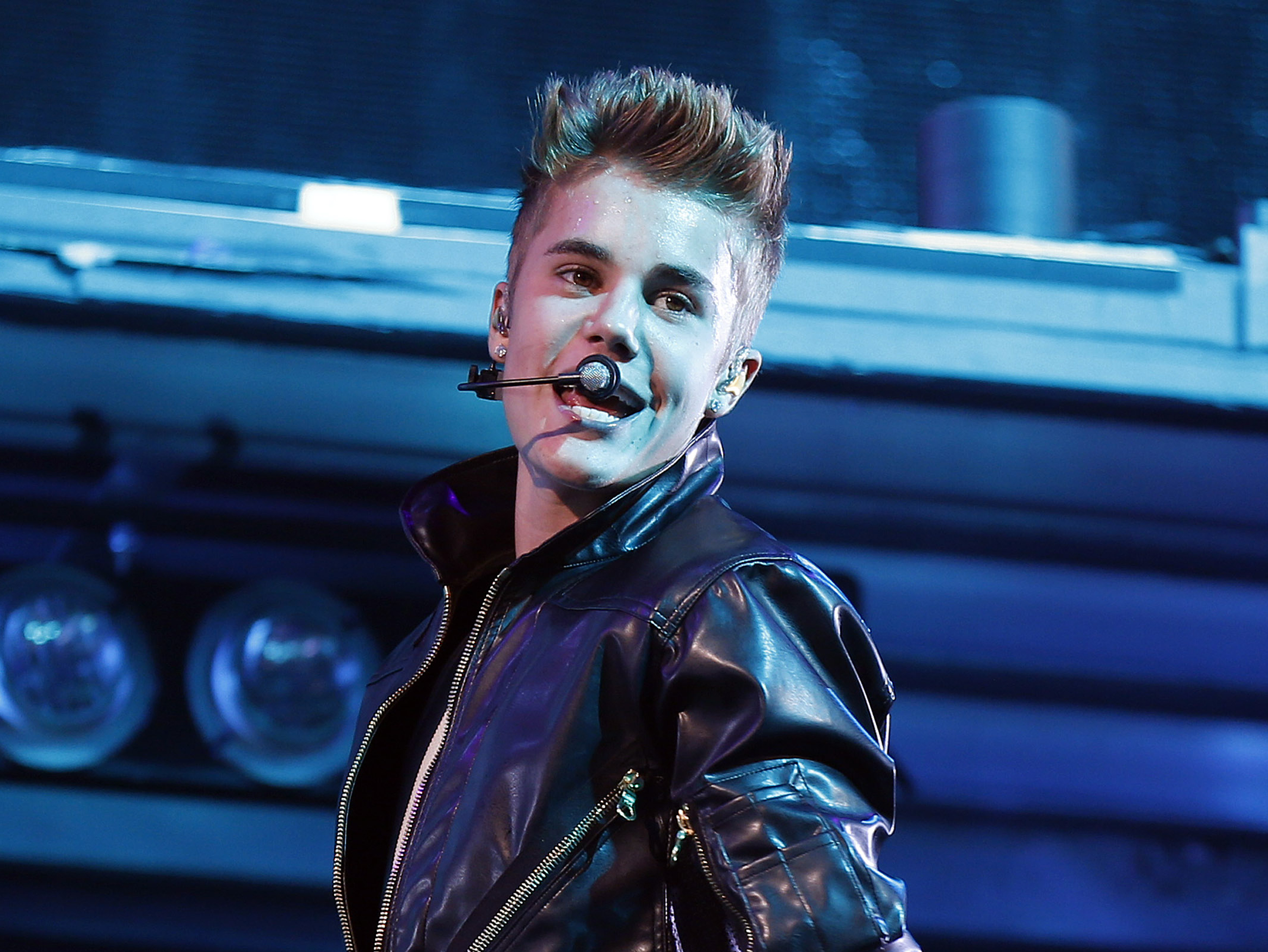 Justin ofreció una fiesta este viernes.
