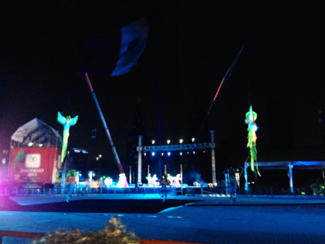 El espectáculo de inauguración de la pista de huelo en el Zócalo del DF