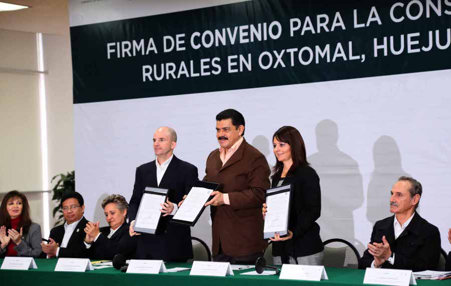 El gobernador hidalguense destacó que estas Unidades Médicas Rurales, permitirán ofrecer servicios de salud con calidad.