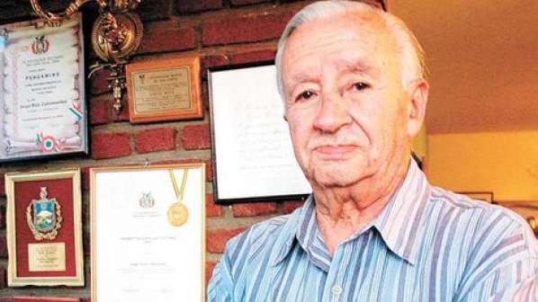 Jorge Ruiz es considerado el "padre del cine indigenista andino".