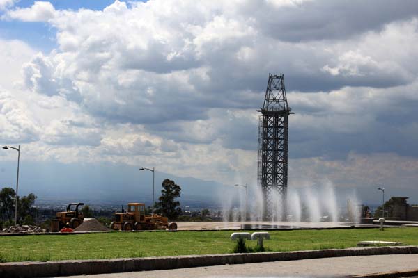 Torre del teleférico en la zona de Los Fuertes de Loreto.