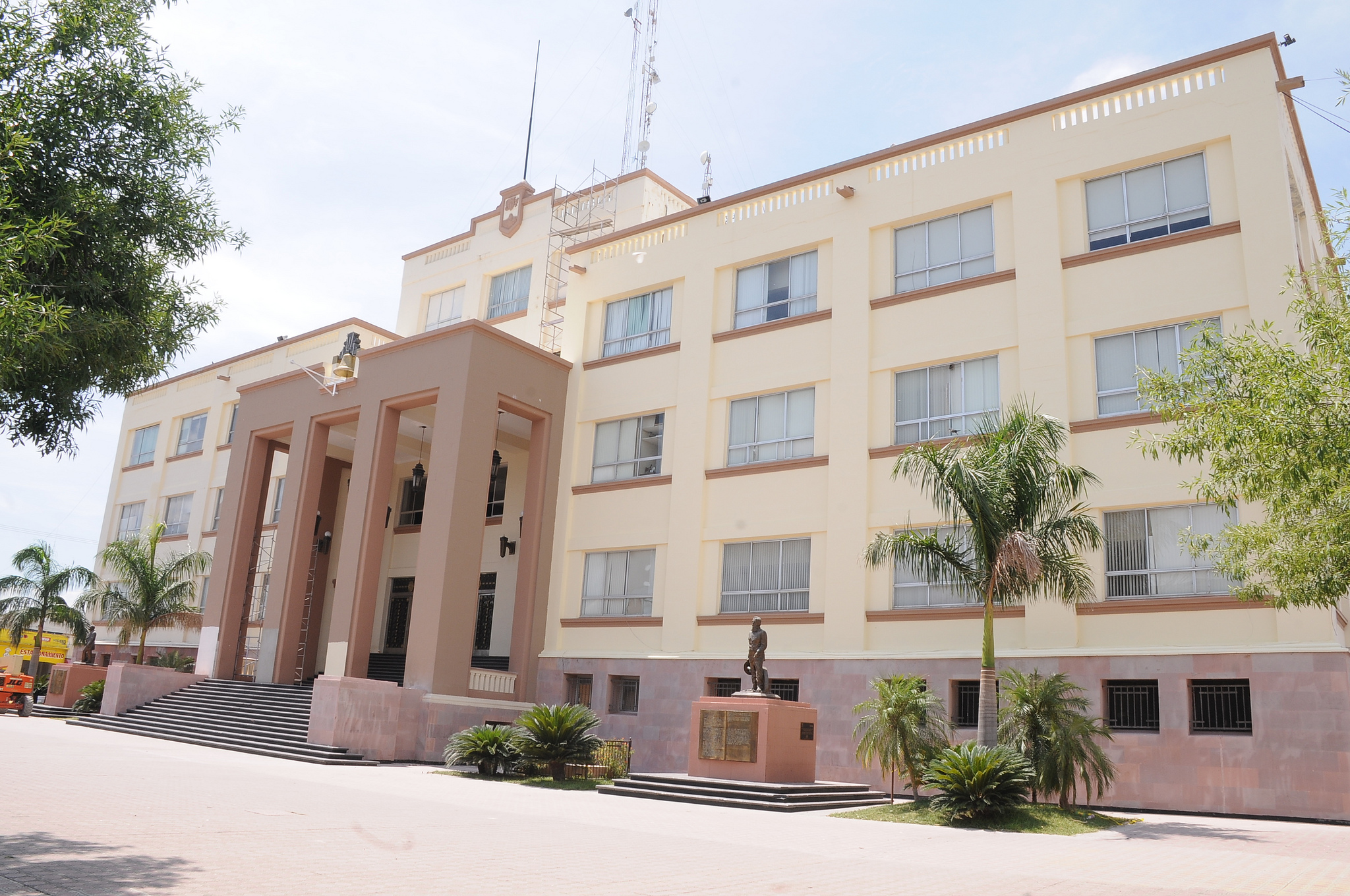 Trabajadores del Gobierno de Tamaulipas han sido sancionados por malas prácticas en su labor.