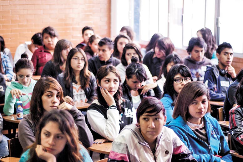 Beneficiará a jóvenes de diferentes instituciones de educación.