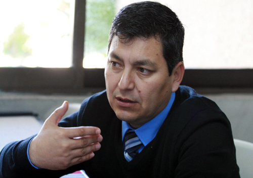 Enrique Flores, Coordinador Jurídico de la Secretaría de Educación en Coahuila.
