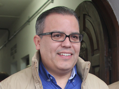 El alcalde de San Nicolás, Pedro Salgado Almaguer. 