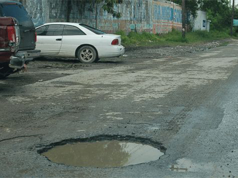 Baches seguirán en Reynosa, no hay material para recarpeteo 