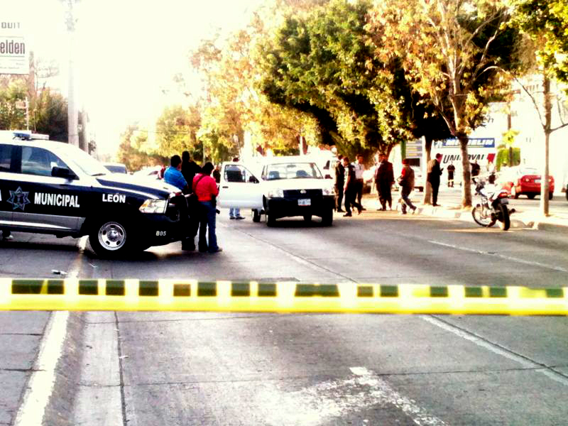 El atacante fue detenido a los pocos minutos.