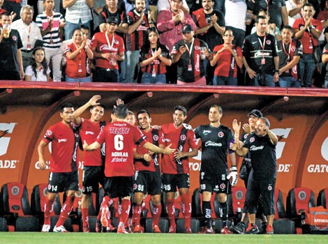 Pablo Aguilar, en un juego del Apertura 2013.
