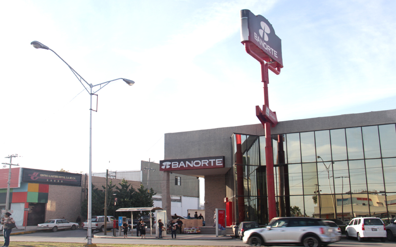 Los bancos no abrirán en Navidad ni el día primero del 2014.