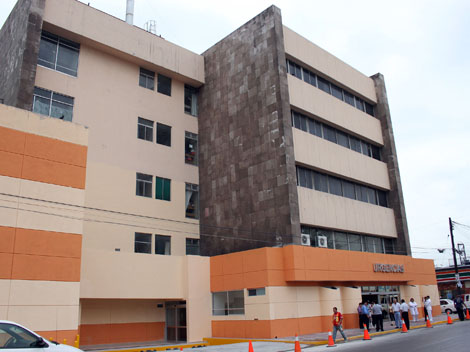 En Monterrey la clínica 17 sí dará servicio.