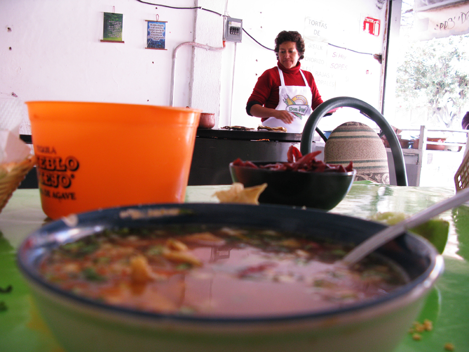 El menudo es consumido por los leoneses después de los festejos.