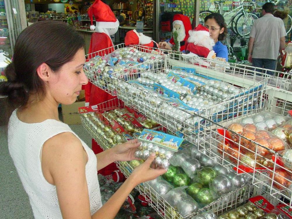 Incrementan ventas en temporada decembrina