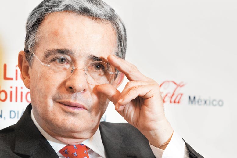 Álvaro Uribe aceptó que los operativos se realizaron bajo su “responsabilidad”. 