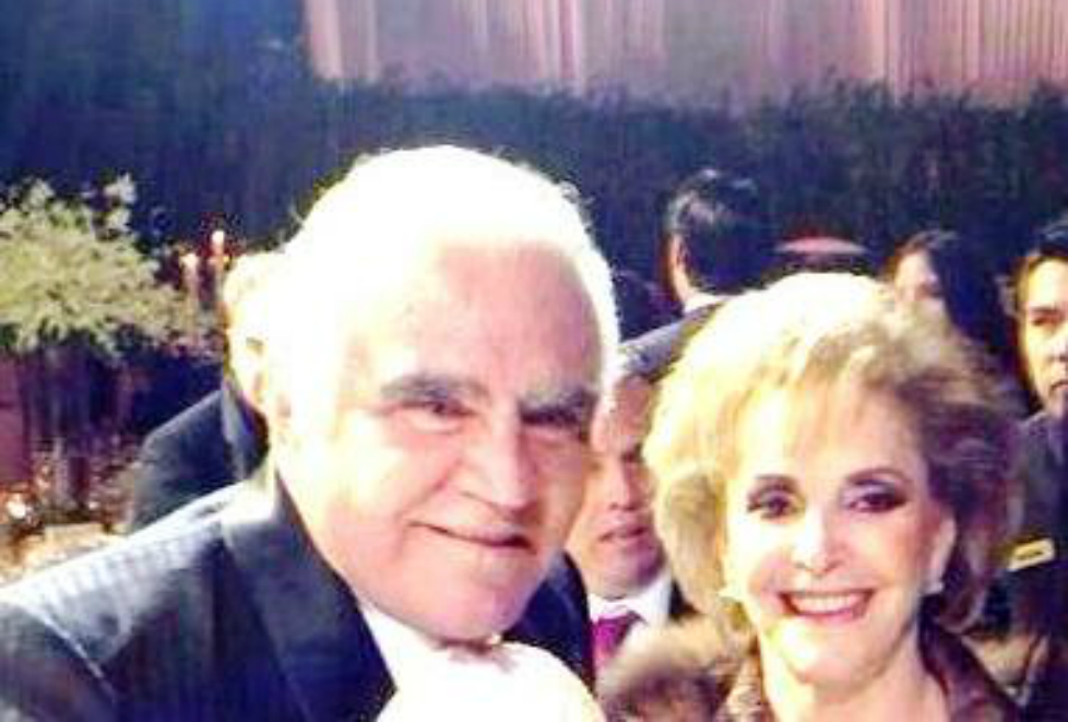 Don Vicente Fernández y María del Refugio Abarca celebran sus bodas de oro.