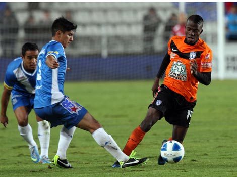 La escuadra hidalguense reprobó su primer examen serio previo al torneo Clausura 2014, al caer en su campo ante los Camoteros.