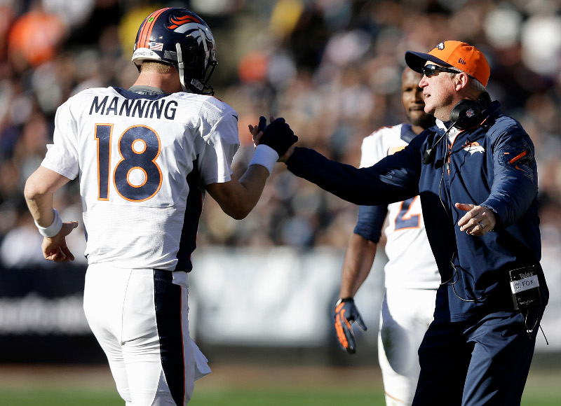 Manning, con récord de pases y yardas en la campaña