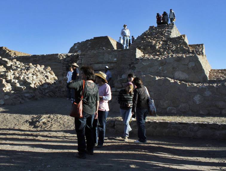 Esta zona arqueológica también podría estar relacionada con el mito mesoamericano del Cerro Coatepec