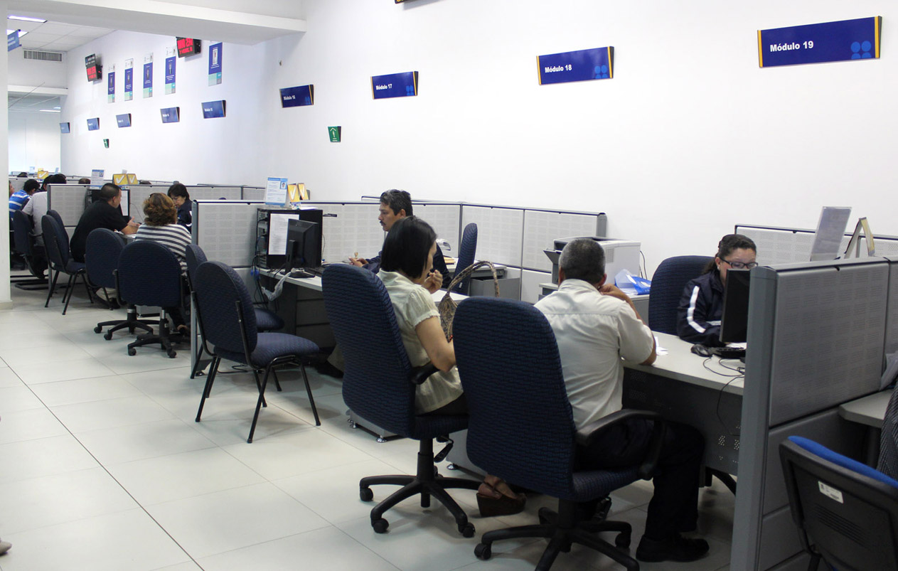 Los deudores tendrán que acercarse a las oficinas de Hacienda para regularizar su situación. 