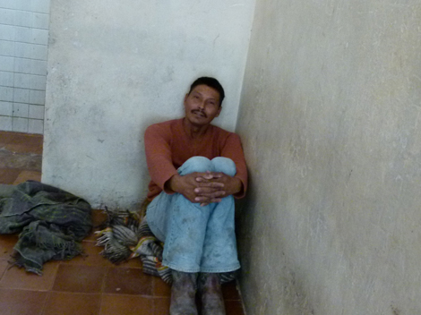 Daniel Castillo Valle detenido por violencia intrafamiliar.