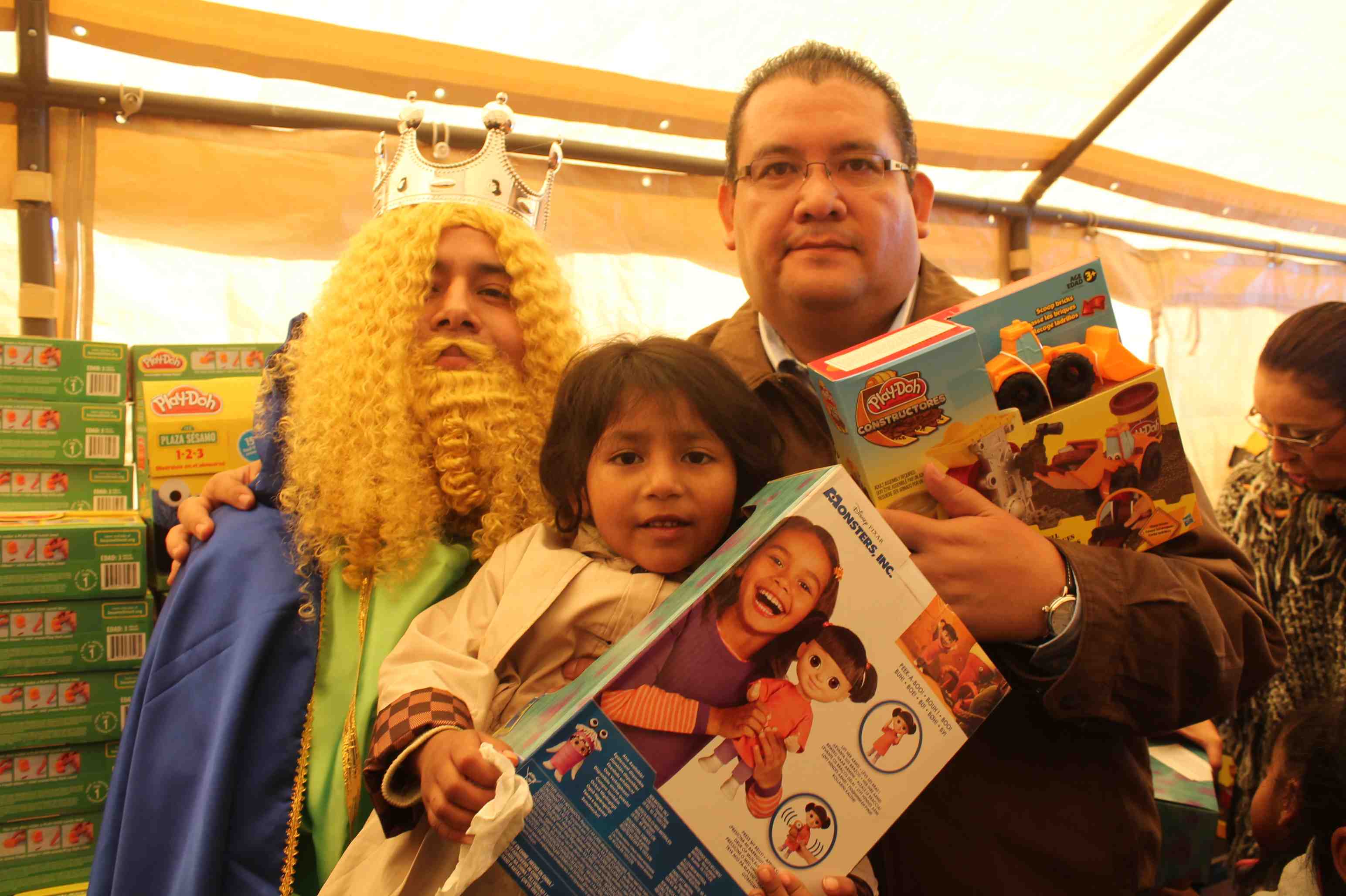 El delegado Manuel Ballesteros organizó un festival de Reyes