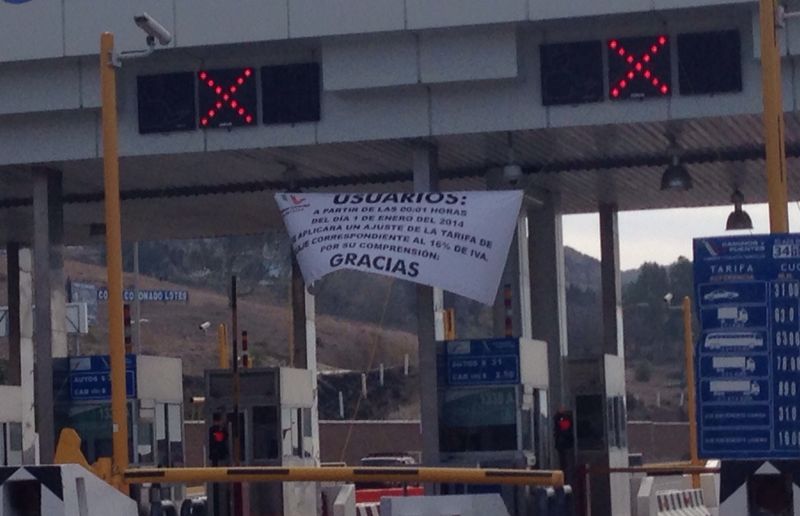 Peaje en carretera Tijuana-Ensenda