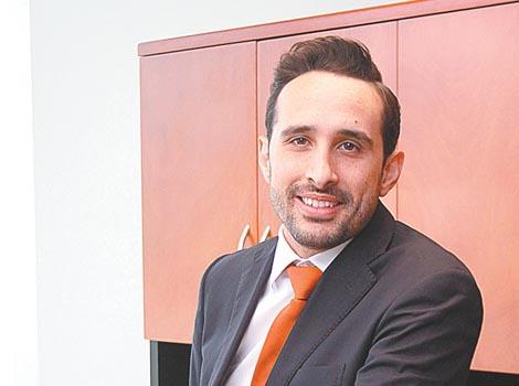 Rolando Zubirán Robert.