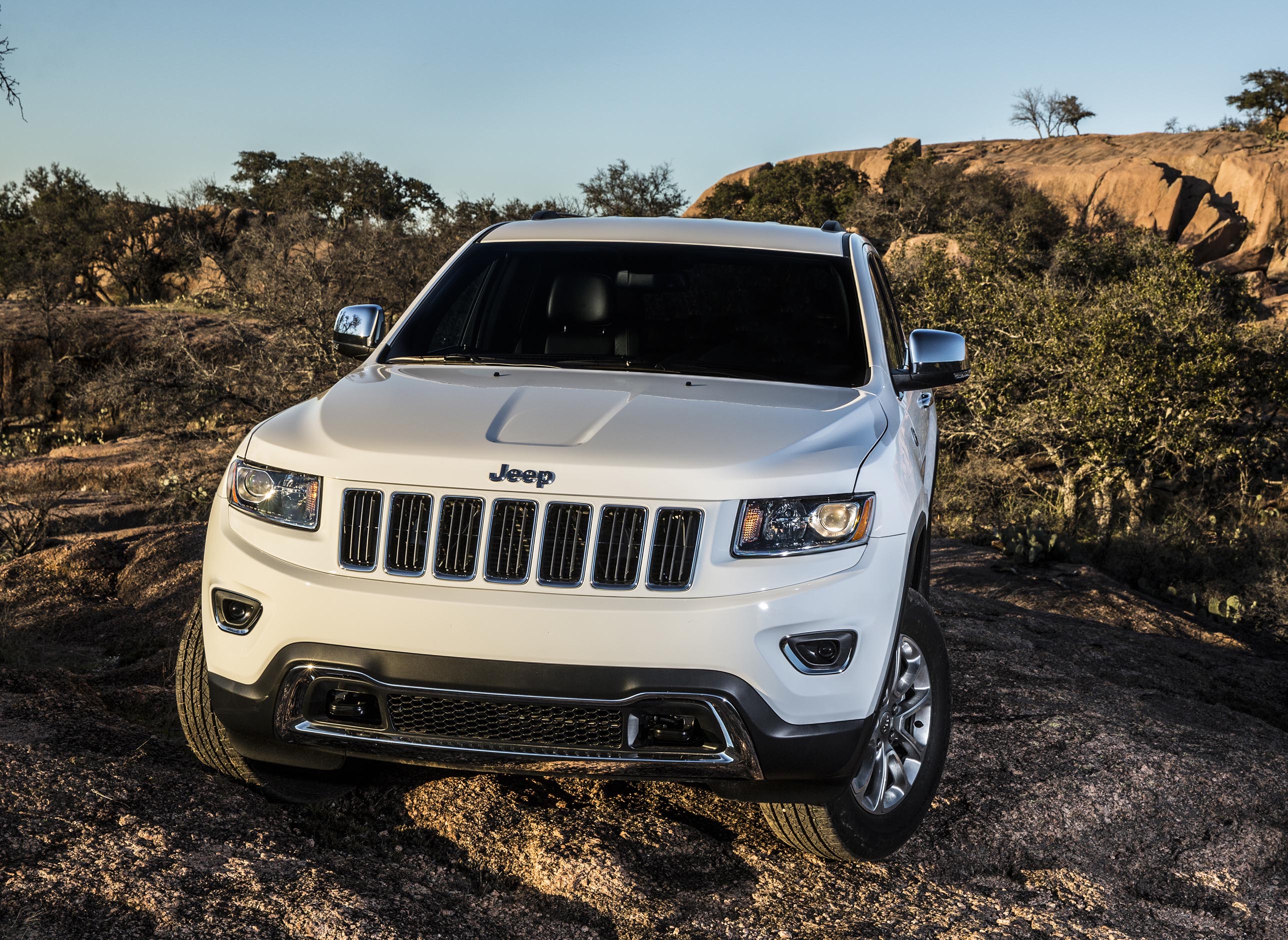 Suprema Corte renueva camionetas de ministros por asuntos de seguridad