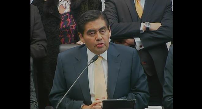 Miguel Barbosa, coordinador del PRD en el Senado.