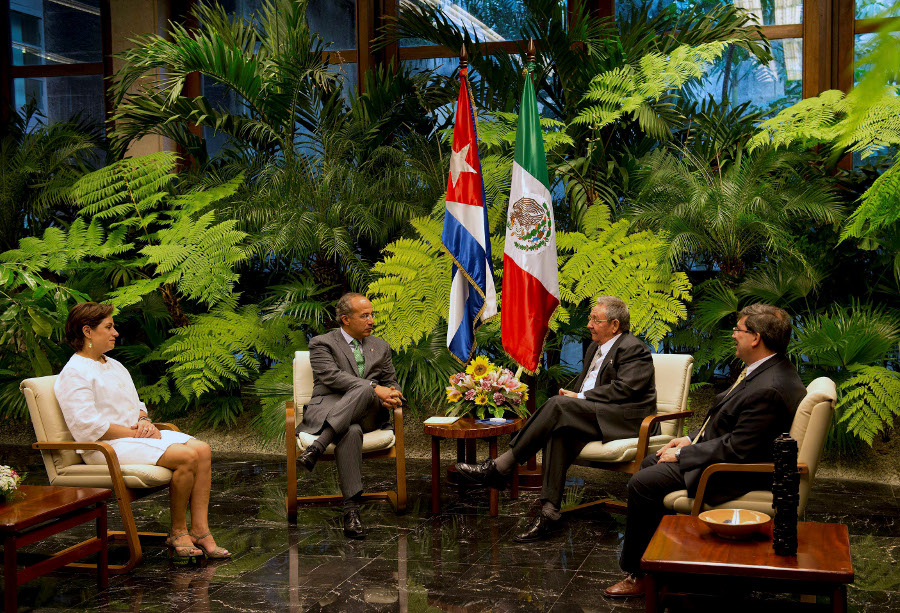 El 11 de abril de 2012, Feliper Calderón, entonces presidente de México, realizó una visita al presidente Raúl Castro.