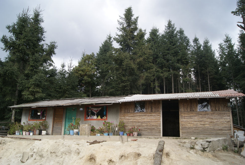 El gobernador Eruviel Ávila Villegas informó que el Estado de México activó los protocolos de seguridad ante la temporada invernal.