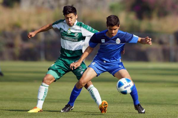 La Selección Sub 15 de la Tercera División venció en penales a la filial del Santos Laguna.