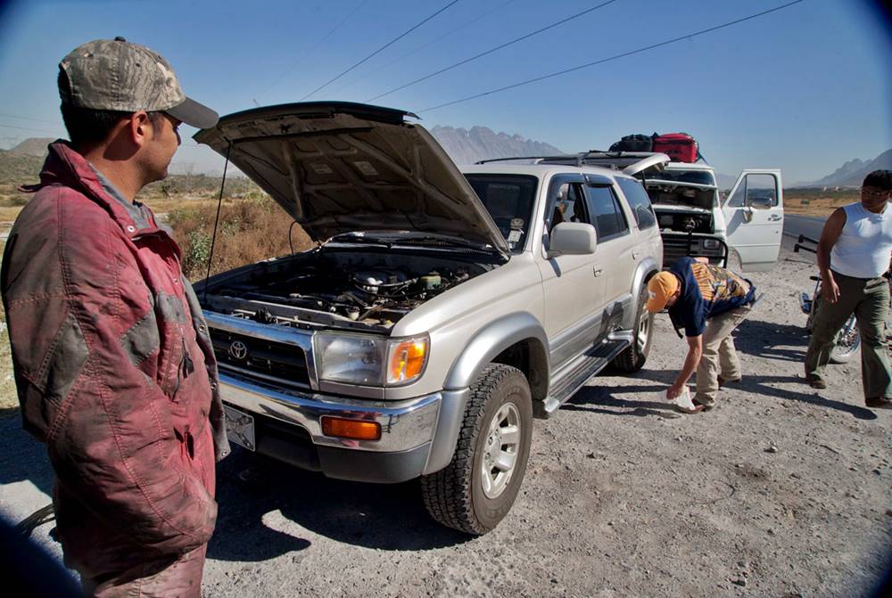 Durante la temporada decembrina, la policía de Alfajayucan proporcionó apoyo por fallas en 30 vehículos. 