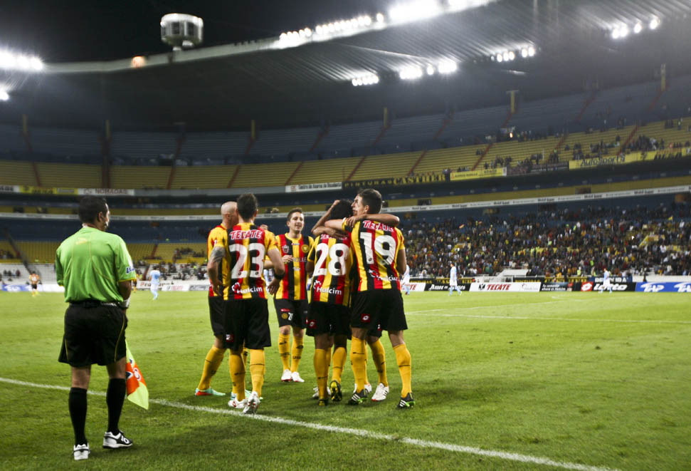 Los Leones Negros suman sus primeros tres puntos del Clausura 2014