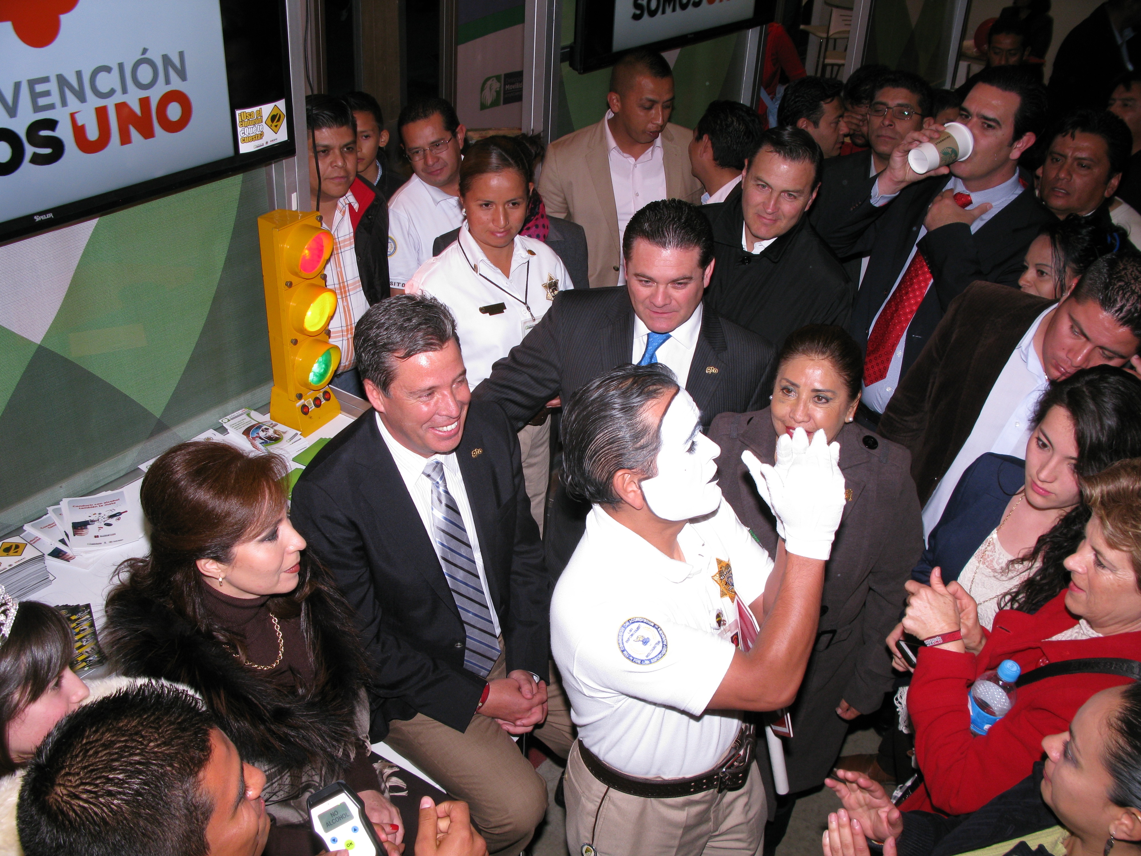 Uno de los stands es para concientizar a los automovilistas. 