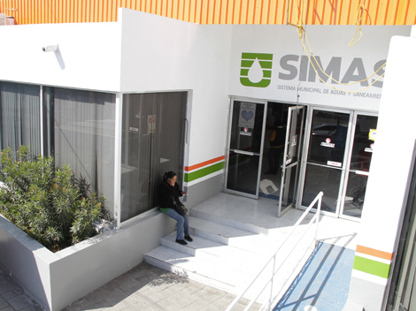 Simas Torreón.