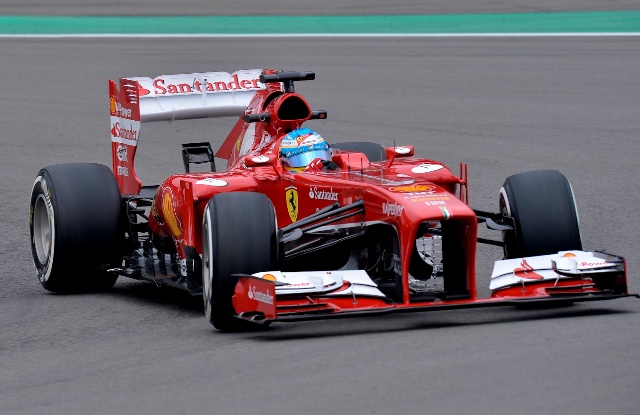 Los aficionados escogerán el nombre del monoplaza que utilizarán Fernando Alonso y Kimi Raikkonen