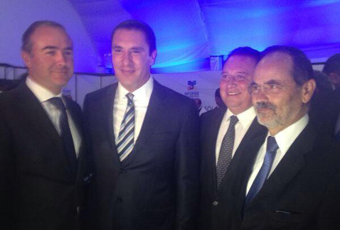 Durante el informe del gobernador de Puebla, Rafael Moreno Valle.