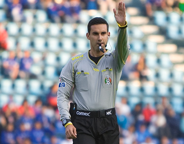César Arturo Ramos, árbitro