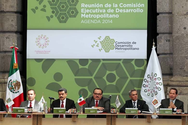 Comisión Nacional de Gobernadores en la Reunión de la Comisión de Desarrollo Metropolitano 