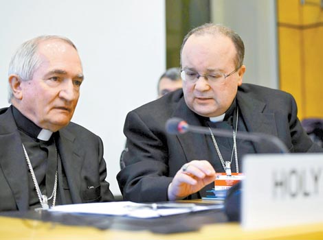 Silvino Tomasi y Charles Scicluna, los representantes de la sede papal.