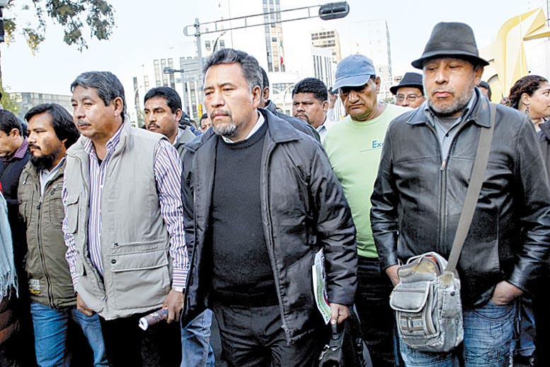 Los líderes Rubén Núñez y Francisco Bravo encabezaron la movilización.