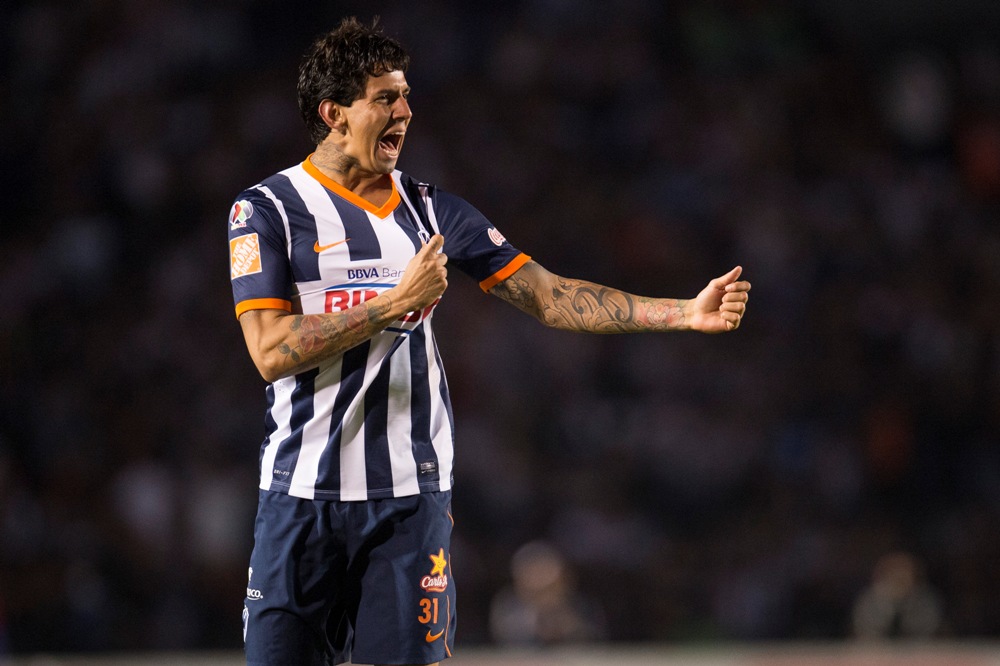 Victor Ramos debutó con triunfo y gol